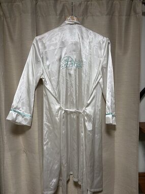 "Bride" Satin Robe with Mint Embroidery